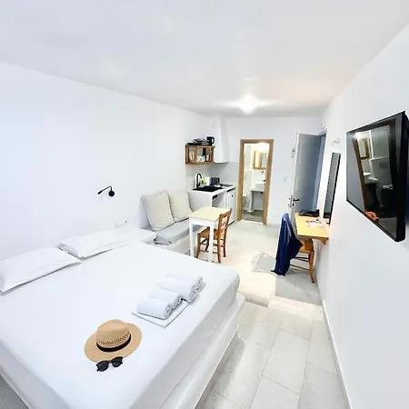 Castellino Naxos Naxos City