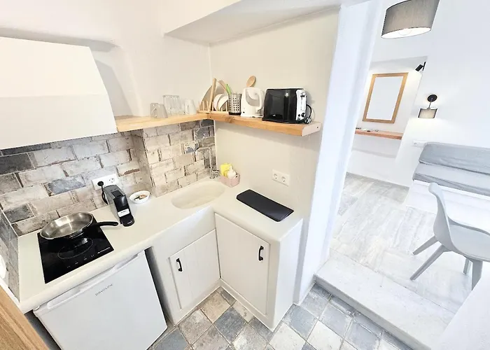 Castellino Naxos Gasthof *