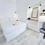 イン Castellino Naxos *
