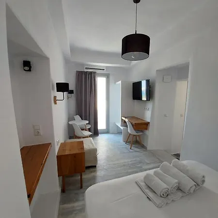 אורחן Castellino Naxos Naxos City