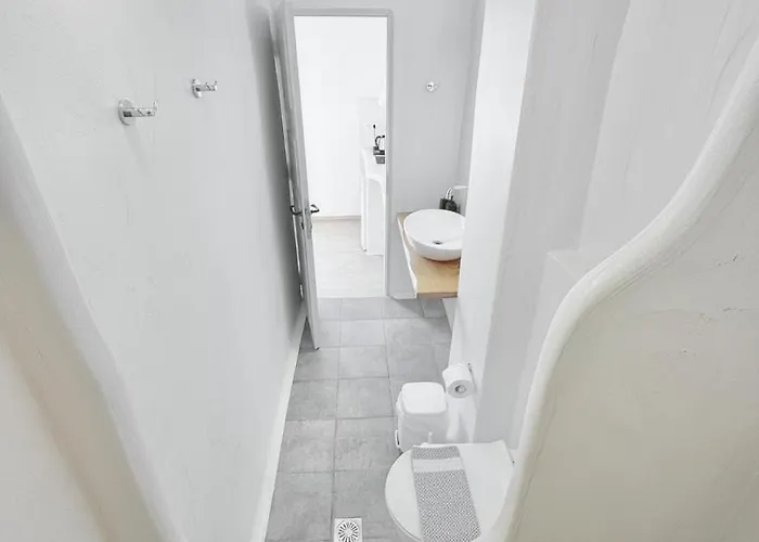 Castellino Naxos Inn Naxos City